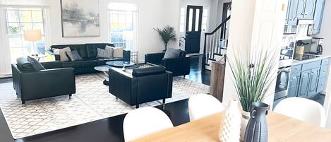 Smart TV, fireplace, books, printers