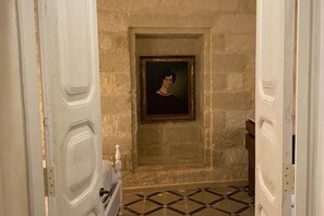 1 habitación, wifi y ropa de cama