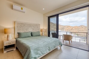 3 soverom, strykejern/-brett, internettilgang og sengetøy