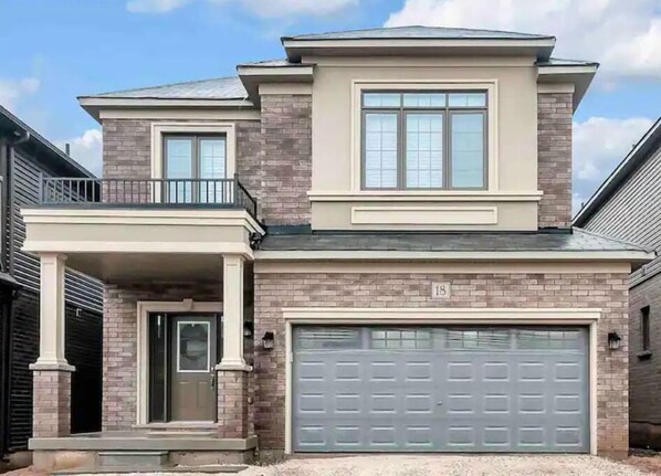Exterior - Detached 4 Bedroom (Brant)