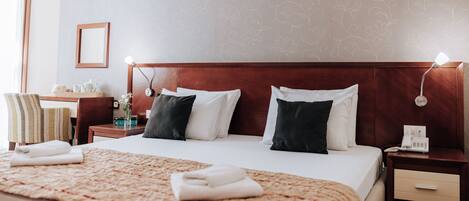 2 bedrooms, in-room safe, iron/ironing board, WiFi