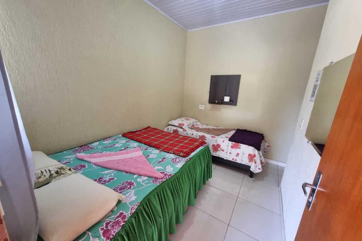 6 bedrooms, free WiFi