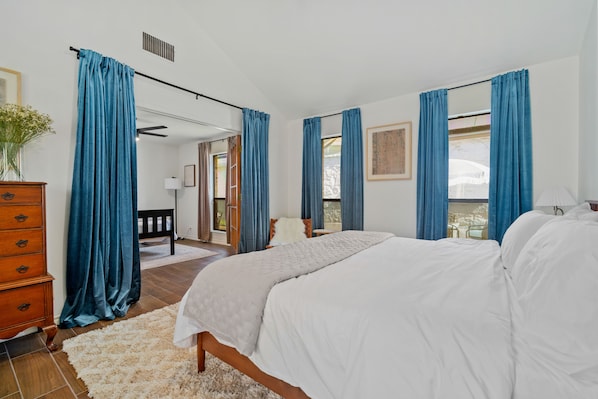 3 chambres, fer et planche à repasser, Wi-Fi, literie fournie