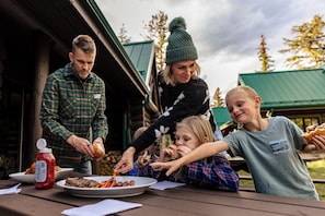 Ulkoruokailutilat