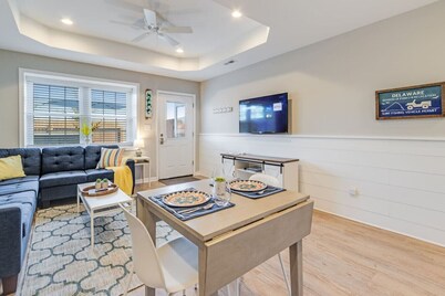 Beach Sunset: Walk to Dining, Shopping & Beaches