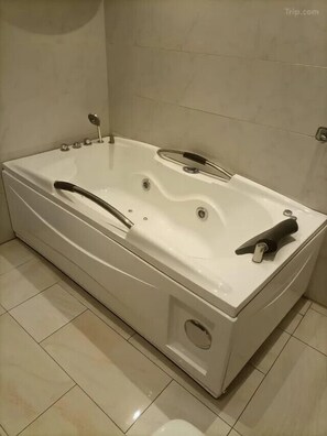 럭셔리 싱글룸 | 욕실