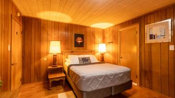 5 slaapkamers, een strijkplank/strijkijzer, gratis wifi, beddengoed