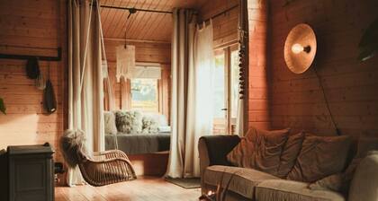 A magical get away with hottub and forest view