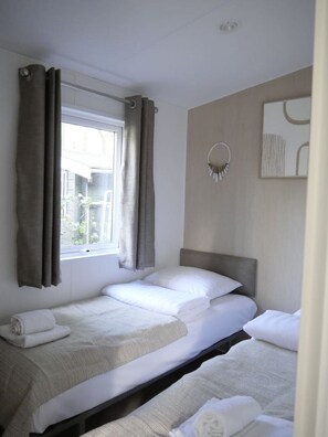 2 soveværelser, sengetøj