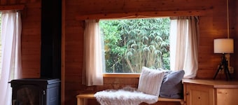 Cozy Wooden House I Forest hideout