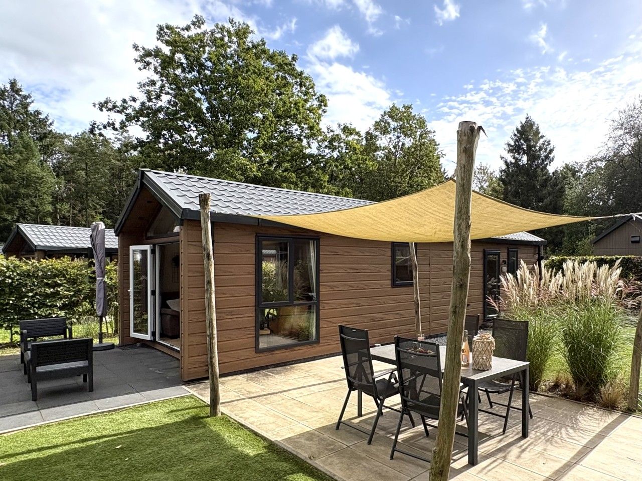 1. Hoofdfoto Modern chalet met ruime tuin