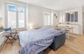 1 sovrum, strykjärn/strykbräda, gratis wi-fi och sängkläder