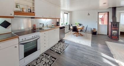 Amazing home in örkelljunga with WiFi
