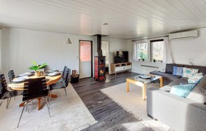 Smart-tv och eldstad