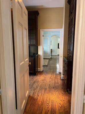 Interior - Lovely 4-bedroom estate in brilliant Owings Mills
23 miles from John Hopkins (Owings Mills)