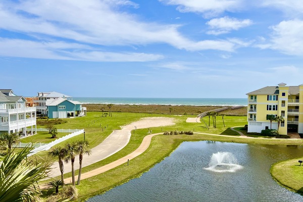 View to the Gulf of Mexico from this top floor condo.