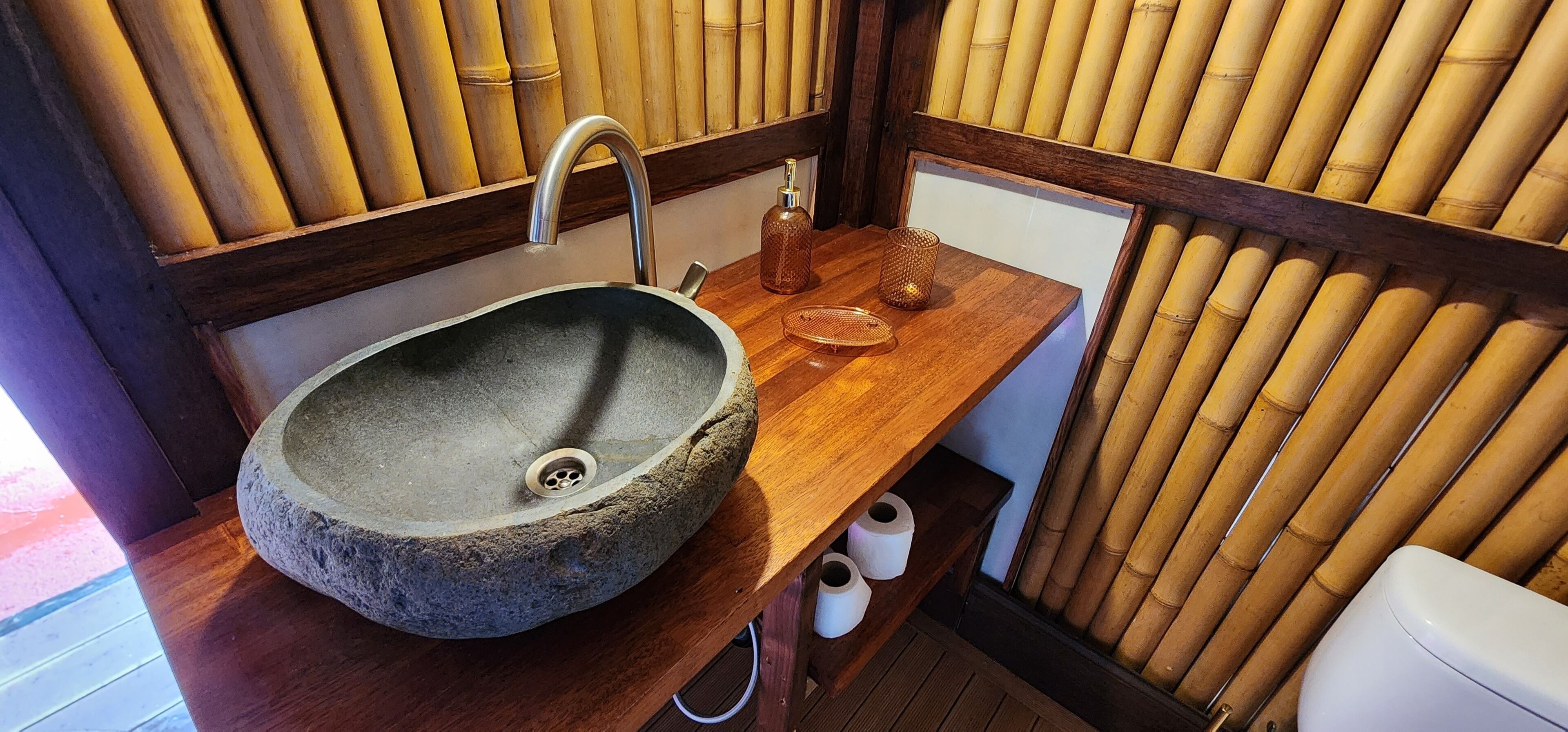 Chalet | Bathroom | Shower, towels