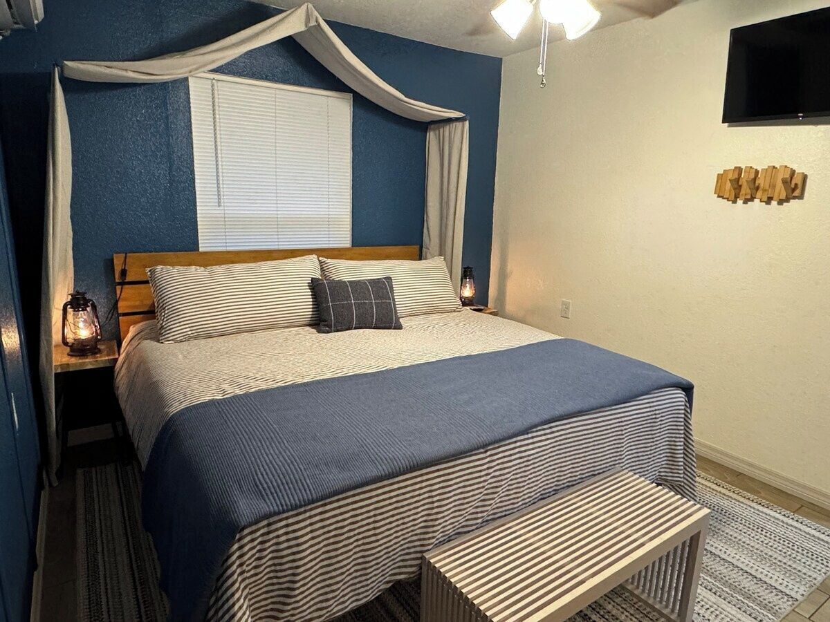2 bedrooms, iron/ironing board, WiFi (free), bed sheets