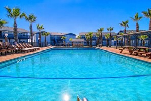 Pool - Shared Pool, Boardwalk to the Beach, Golf Cart Access (Port Aransas)