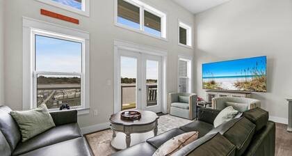 Completely Coastal-Harbor views-Walk to Beach