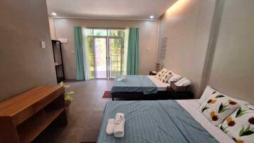 1 bedroom, desk, free WiFi, bed sheets