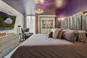 4 habitaciones, escritorio, tabla de planchar con plancha y wifi gratis 