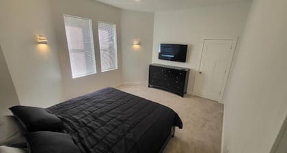 The Lux- Cozy 2-bedroom apartment with AC and WiFi in enjoyable Bonne Terre
