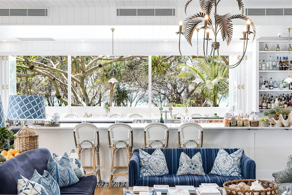 Bar (in der Unterkunft)