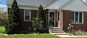 Walk to Lambeau! - Bart Starr 3 Bedroom house near Marquette Park