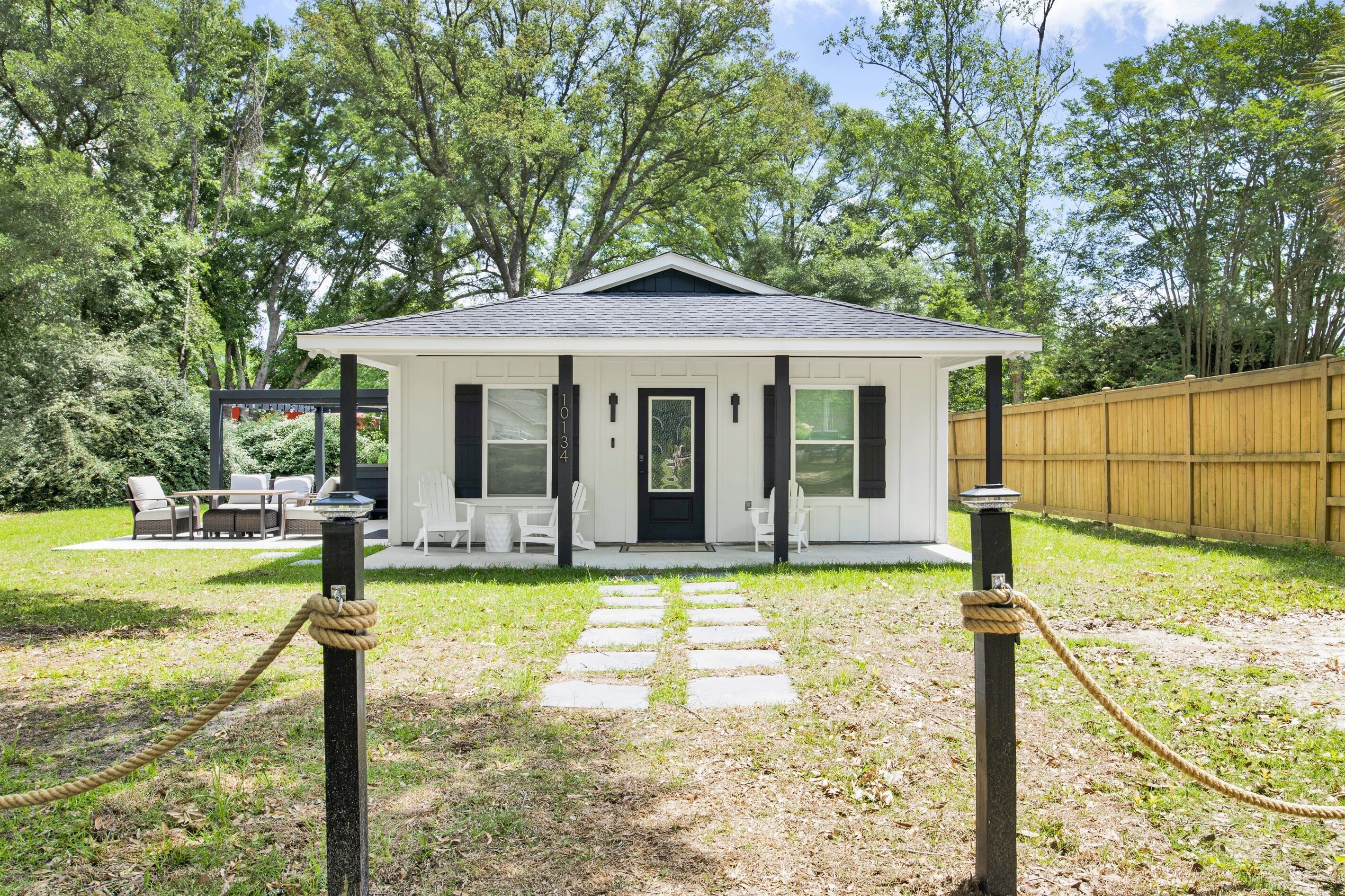 Love Shack in Foley/ Hot Tub / Modern Cozy