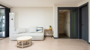 Basic Room, 2 Bedrooms (Hwangnam Inn Cottage)