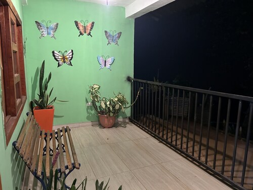 Cómoda Ecocasa en Dapa cerca Cali Relajate en Pareja. Restaurantes, senderismo,