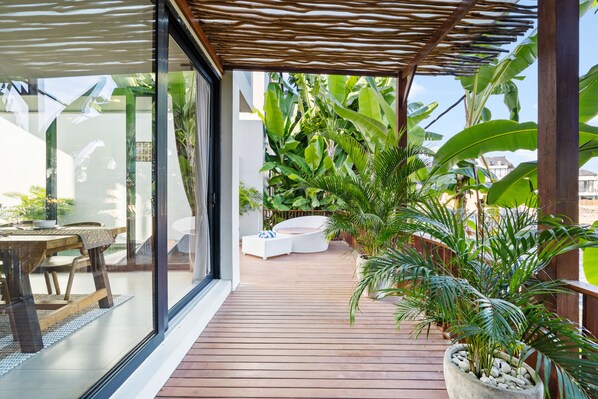 Terrace/patio - Kammara 5 Villa by Betterplace (Canggu)