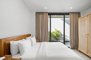 In-room safe, desk, iron/ironing board, free WiFi - Kammara 5 Villa by Betterplace (Canggu)