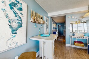 Interior - Sea Colony Ocean beachfront condo with 12 pools, sauna, tennis, private beach (Bethany Beach)