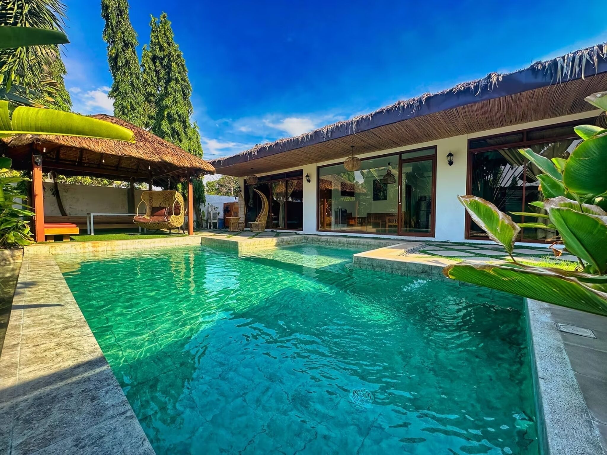 设计双人房 | 埃及棉床单、高档床上用品、记忆海绵床垫、免费 WiFi