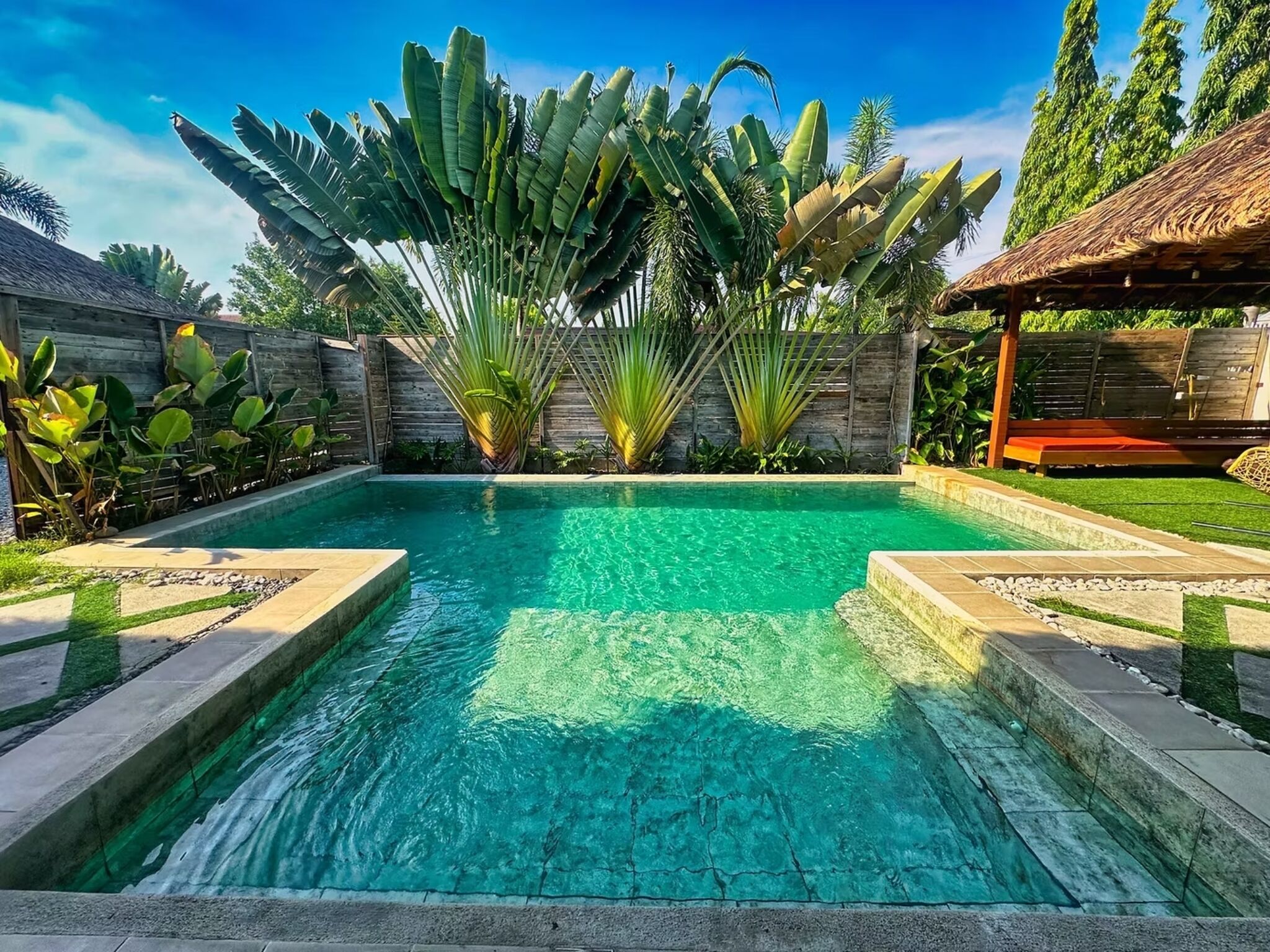 设计双人房 | 埃及棉床单、高档床上用品、记忆海绵床垫、免费 WiFi