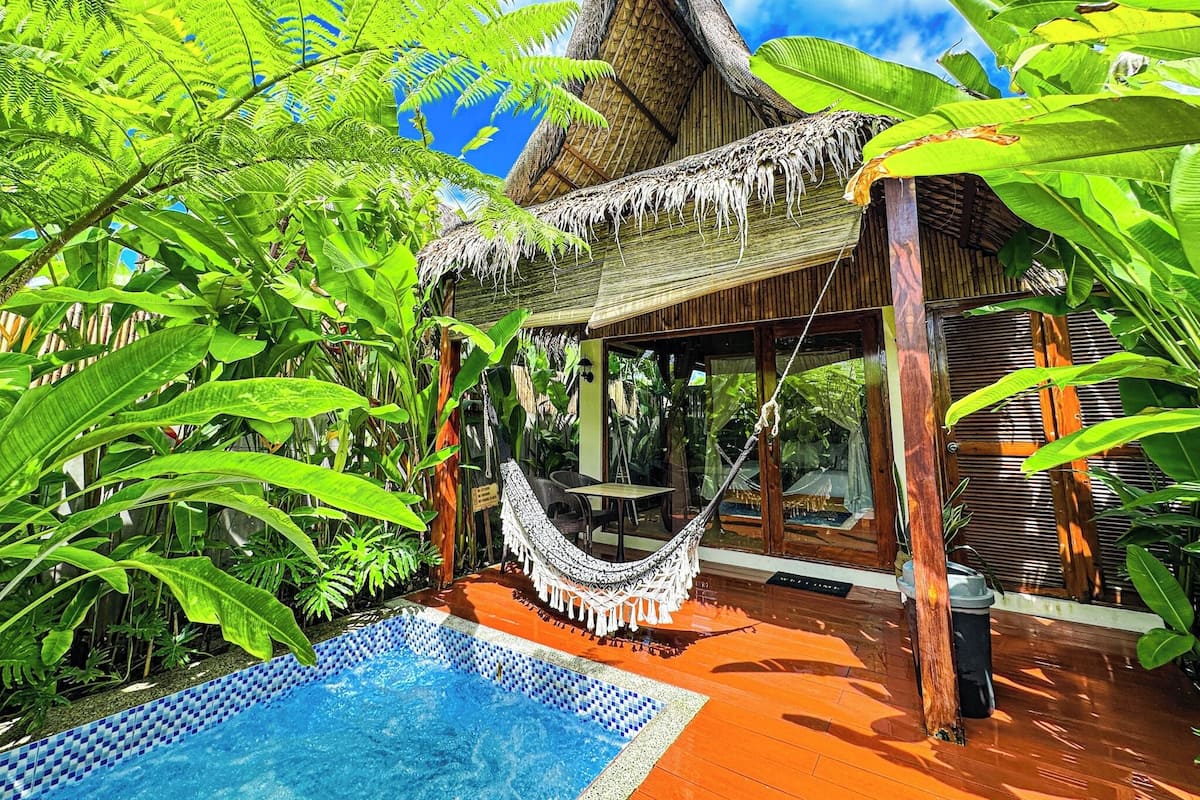 Executive Glass Villa | Egyptian cotton sheets, premium bedding, memory foam beds, free WiFi