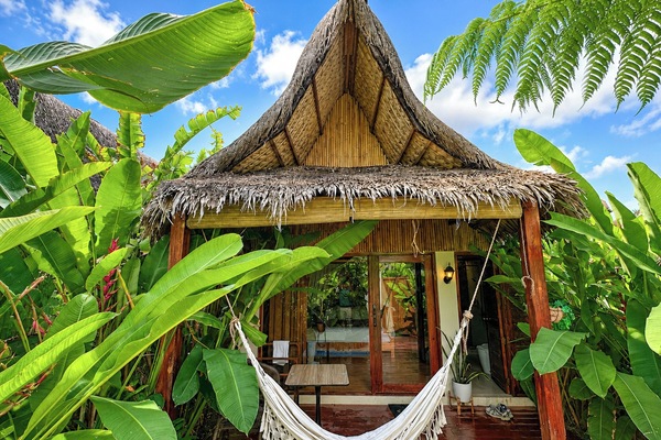 Executive Glass Villa | Egyptian cotton sheets, premium bedding, memory foam beds, WiFi (free)