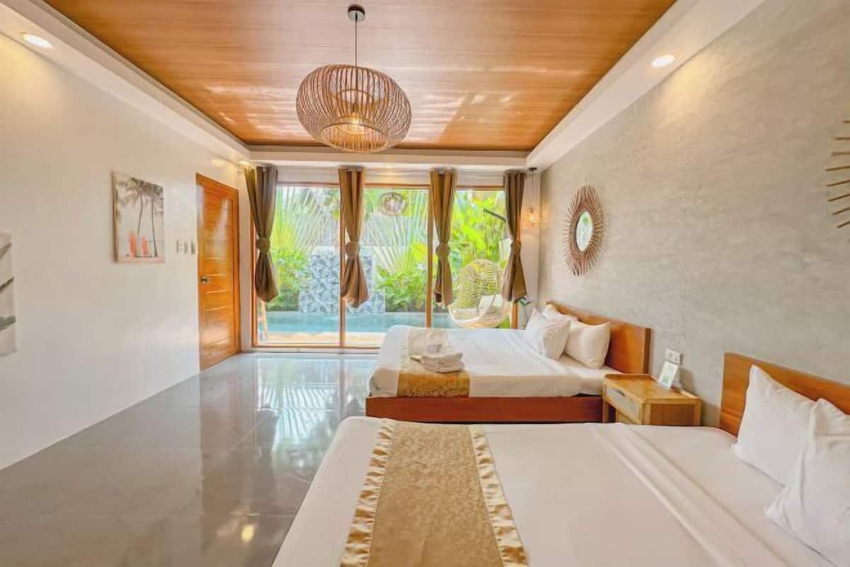 Egyptian cotton sheets, premium bedding, memory foam beds, free WiFi