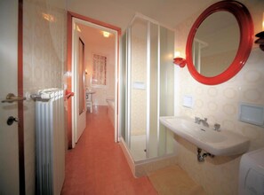 2 bedrooms - Crispi 231 - Milanomare (Pietra Ligure)