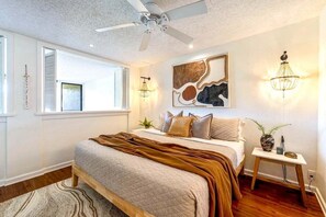 2 室のベッドルーム、デスク、アイロン / アイロン台、WiFi (無料)