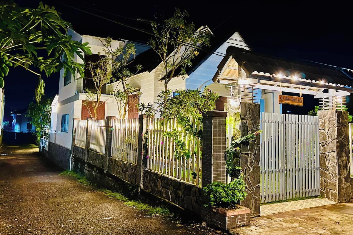 Family Villa | 3 bedrooms, iron/ironing board, free WiFi, bed sheets