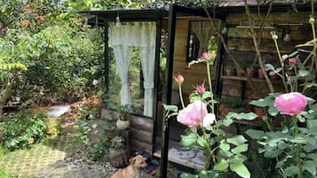 Quarto casal básico | Área de estar