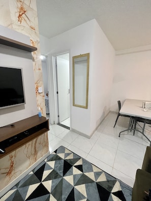Interior - Apartamento Aconchegante Para 2 Pessoas, Ambiente Tranquilo, Seguro (Lírio do Vale II Manaus)