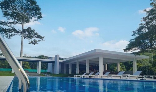 Apartamento Completo a Pocos Metros de la Playa con Piscina