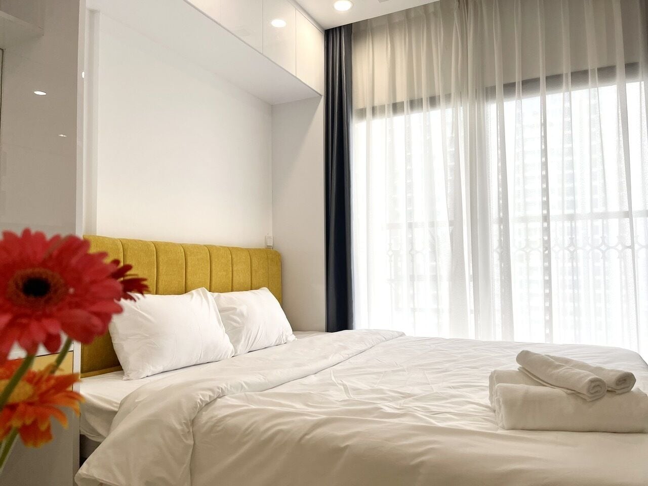 Panoramic Studio, Lakeside | Blackout curtains, soundproofing, iron/ironing board, free WiFi