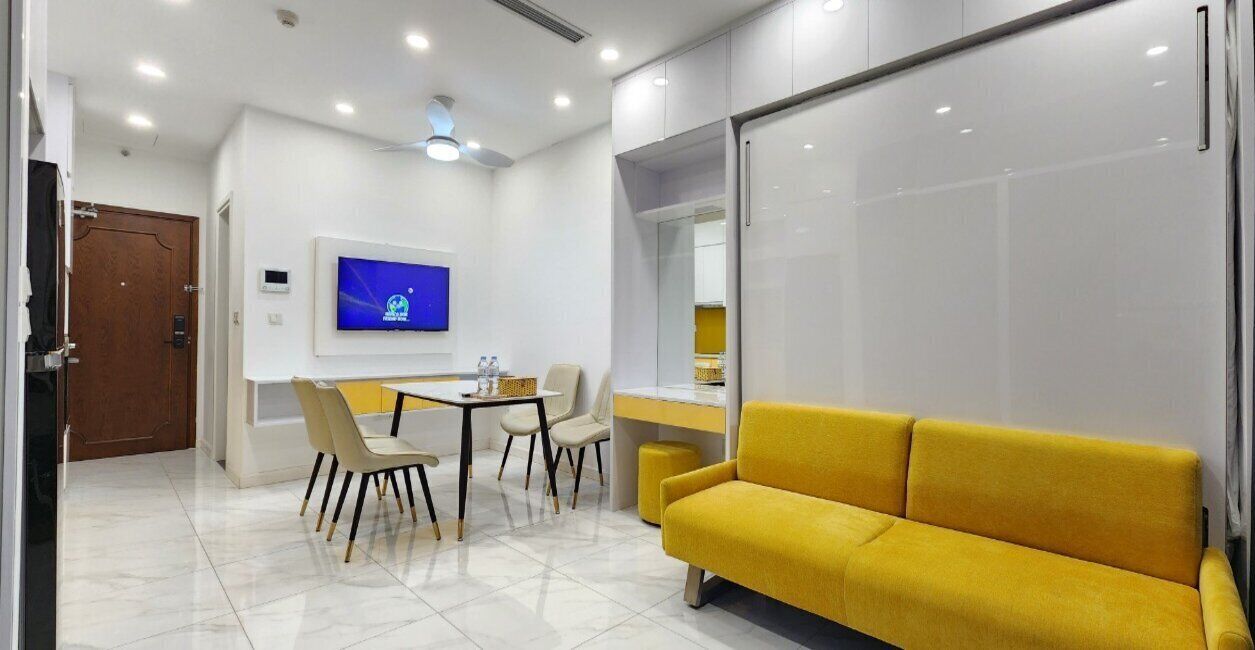 Panoramic Studio, Lakeside | Living area