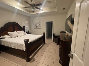 5 sovrum, strykjärn/strykbräda, gratis wi-fi och sängkläder