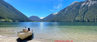AC Private 2BR Suite Near Fishing ,Heritage Park, Coliseum , HWY 1 , Cultus Lake